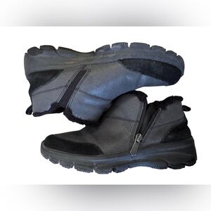 Skechers "Easy Going Zip It ” Boot Suede Black Fur Lined Booties Women 7.5 Black